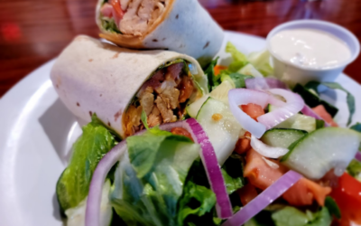 Restaurant Gulf Shores: The Cove Bar and Grill Brings the Flavor